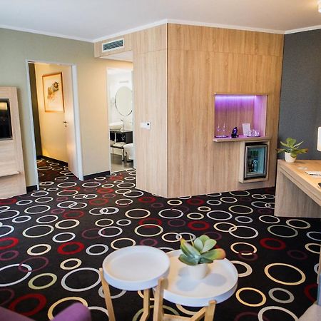 Garden Hotel Wellness Es Konferencia Szolnok Eksteriør billede