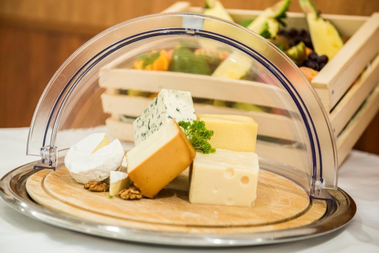 Garden Hotel Wellness Es Konferencia Szolnok Eksteriør billede