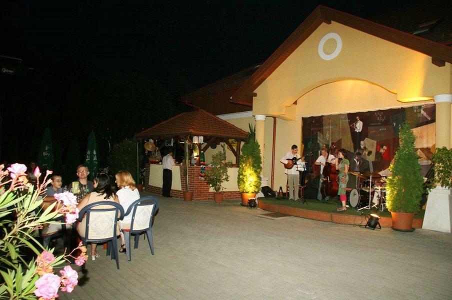 Garden Hotel Wellness Es Konferencia Szolnok Restaurant billede