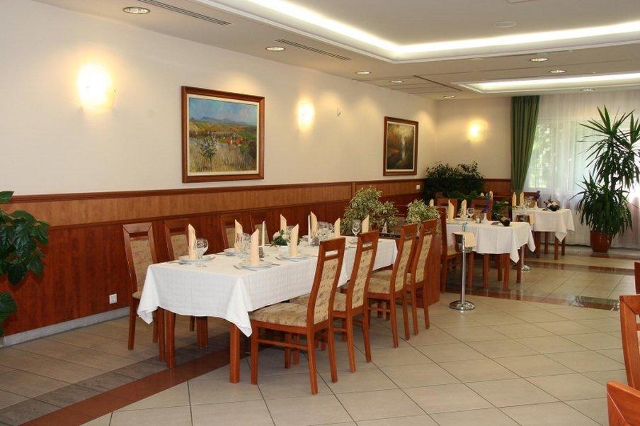 Garden Hotel Wellness Es Konferencia Szolnok Restaurant billede