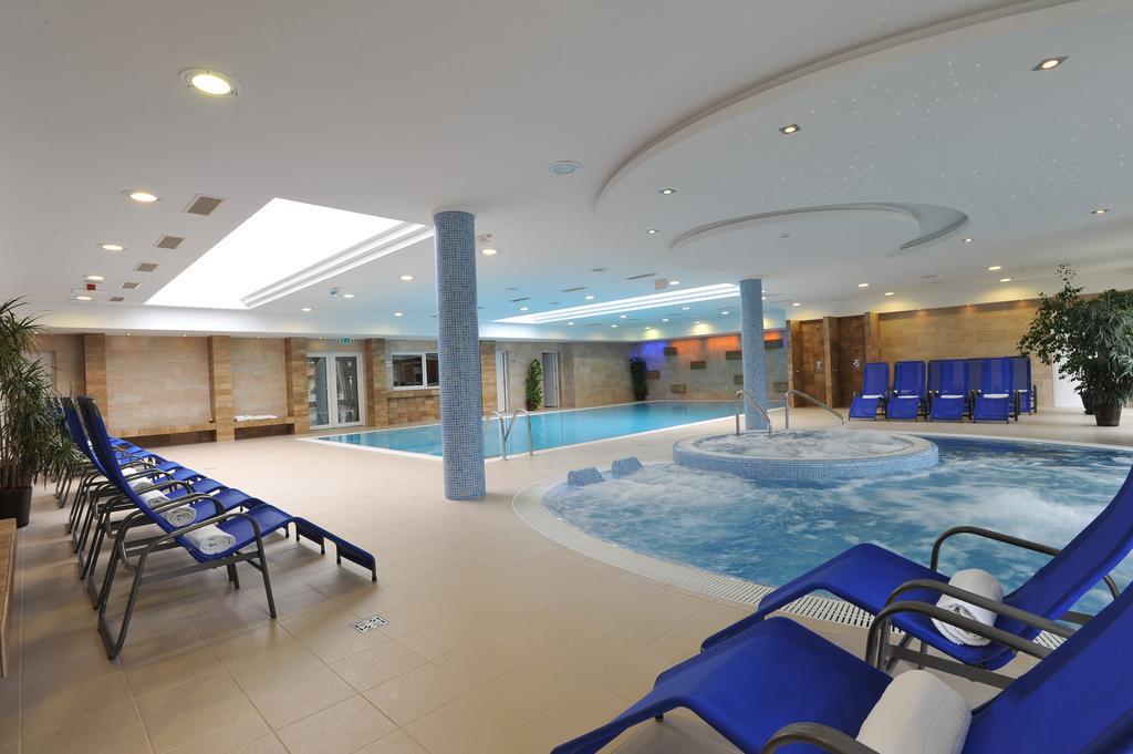 Garden Hotel Wellness Es Konferencia Szolnok Eksteriør billede