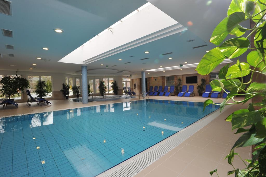 Garden Hotel Wellness Es Konferencia Szolnok Eksteriør billede